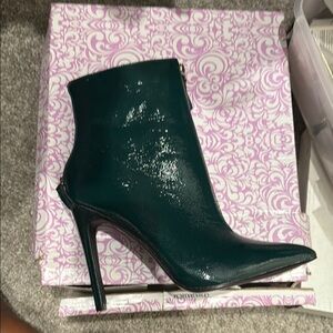 Elegant Green Stiletto Ankle Boots